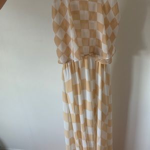 Checkered white and beige maxi dress